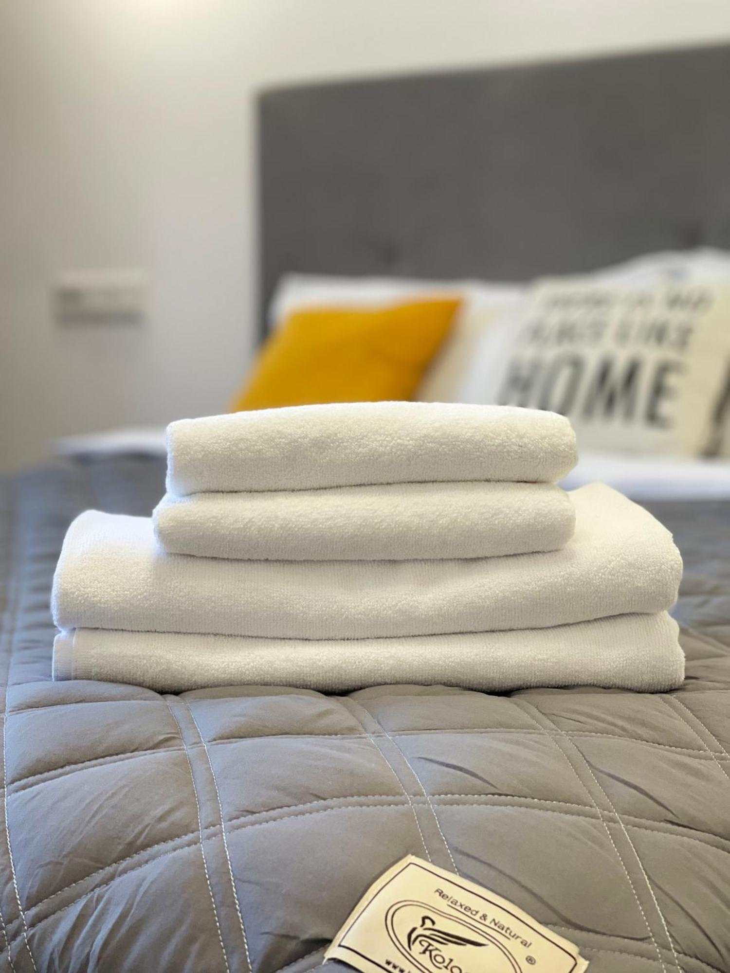 Sunny Home Apartments Апартаменти У Новобудові Поряд Медичний Центр Angelholm Дуже Чисто! Tjernivtsi Eksteriør billede