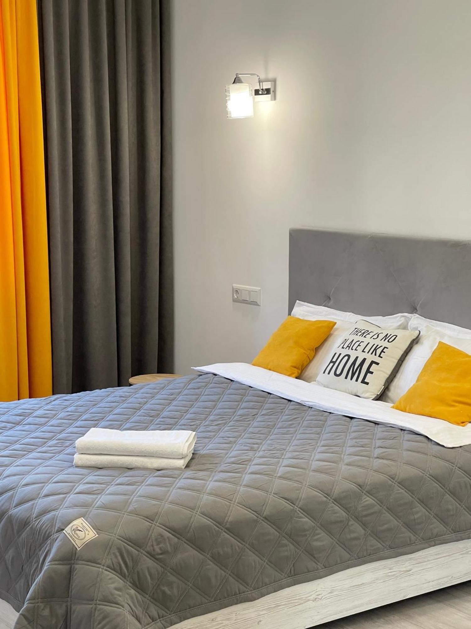 Sunny Home Apartments Апартаменти У Новобудові Поряд Медичний Центр Angelholm Дуже Чисто! Tjernivtsi Eksteriør billede