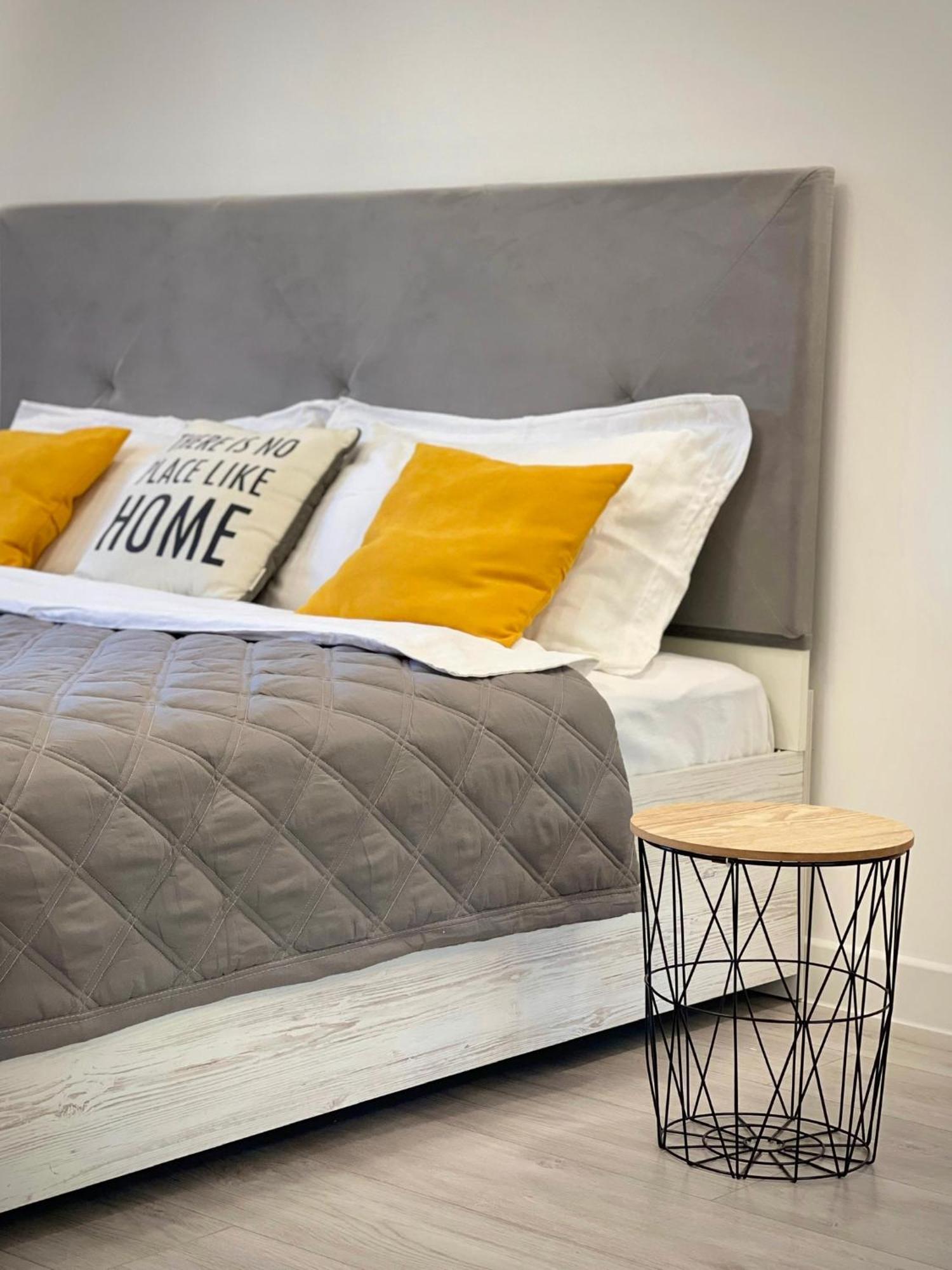Sunny Home Apartments Апартаменти У Новобудові Поряд Медичний Центр Angelholm Дуже Чисто! Tjernivtsi Eksteriør billede